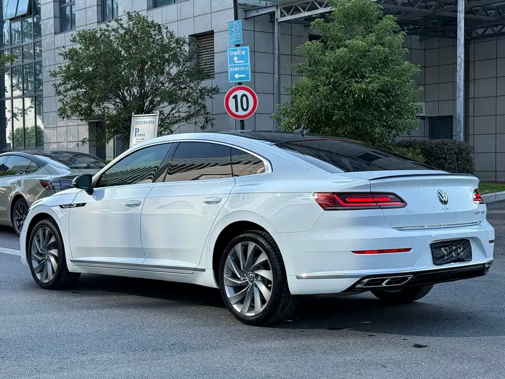 Volkswagen CC — миниатюра 4