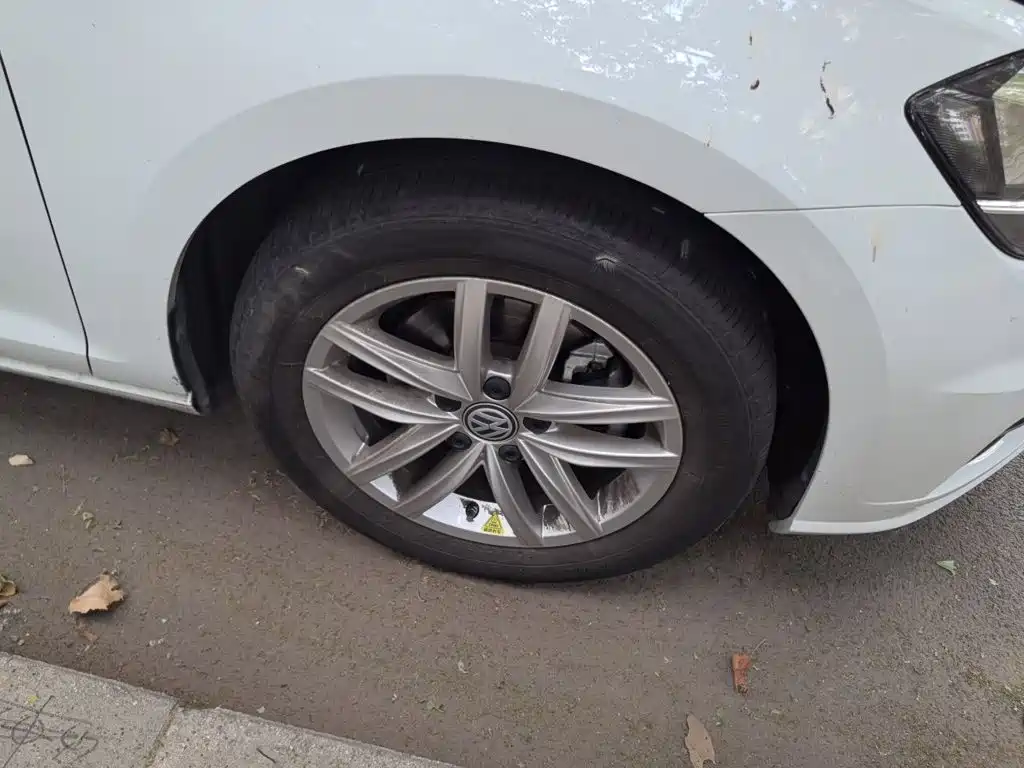 Volkswagen Golf — миниатюра 8