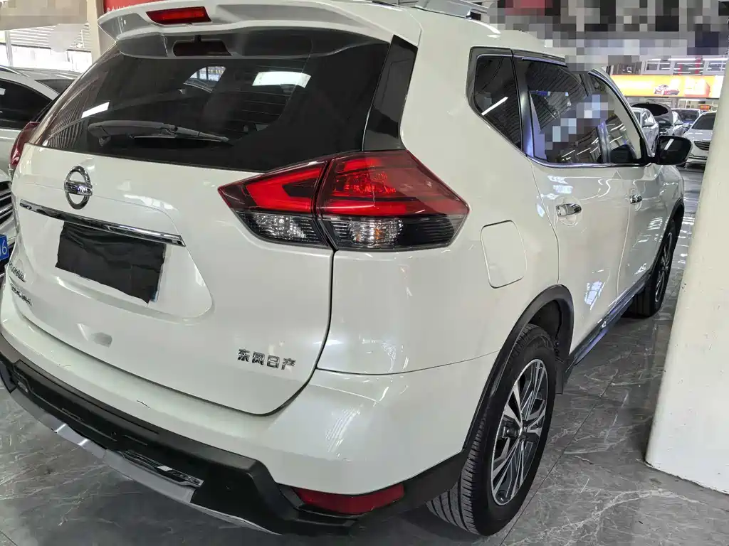 NISSAN QIJUN
