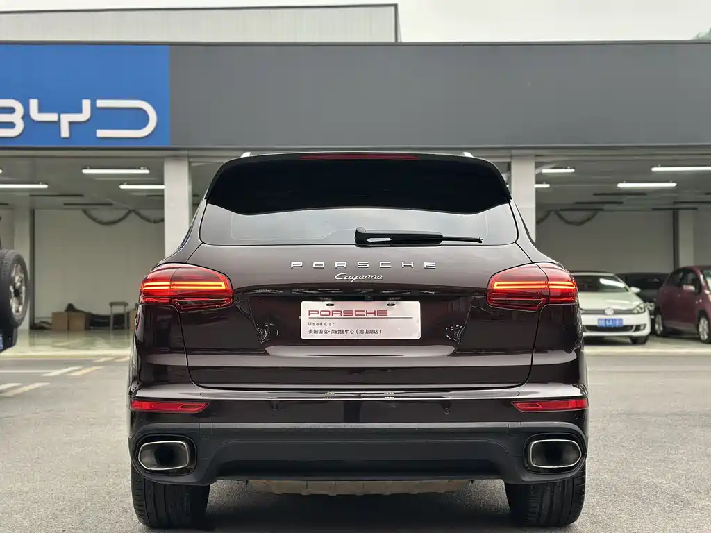 PORSCHE CAYENNE