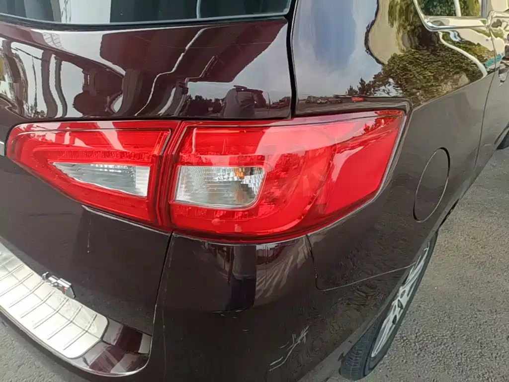 Haima Familia MPV — миниатюра 8