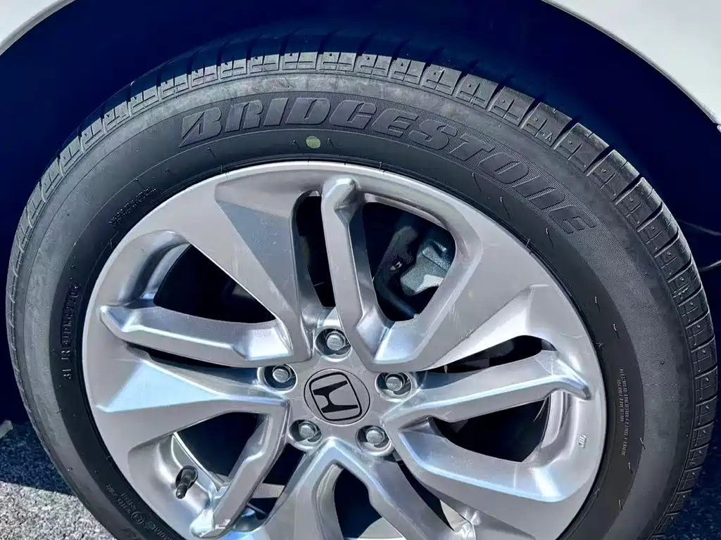 Honda Accord — миниатюра 11