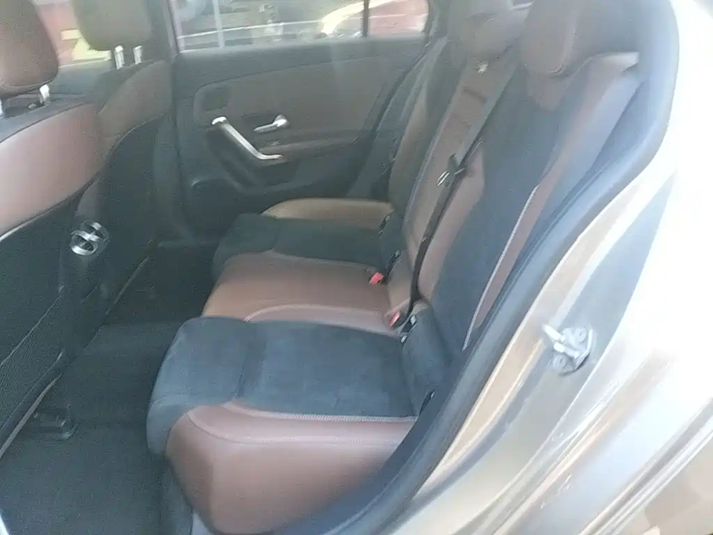 Mercedes-Benz A-Class — миниатюра 17