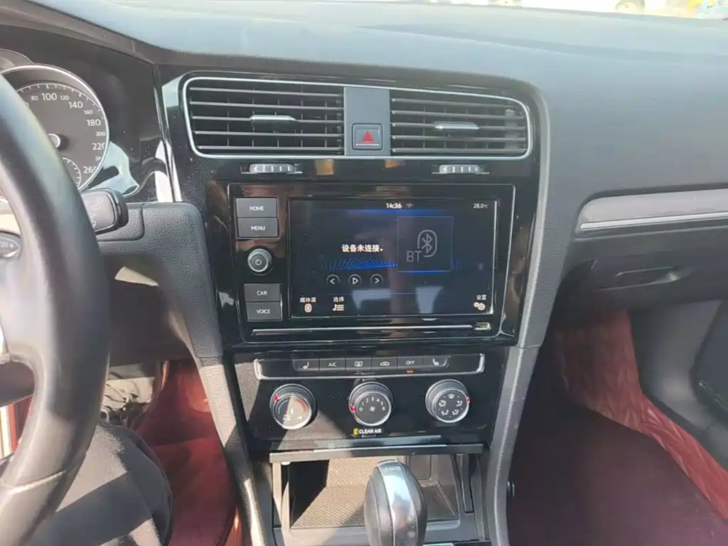 Volkswagen Golf — миниатюра 13
