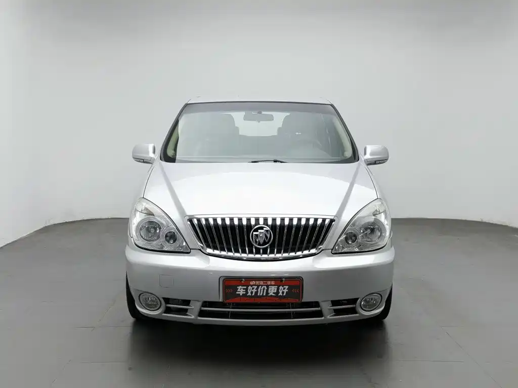 Buick GL8 — миниатюра 3