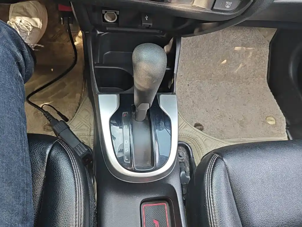 Honda Fit — миниатюра 14