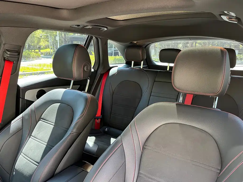 MERCEDES-BENZ GLC AMG