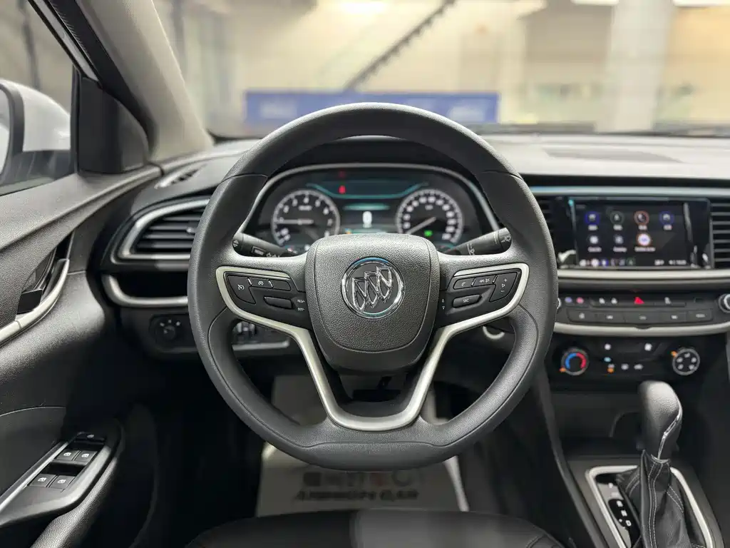 Buick Excelle — миниатюра 12
