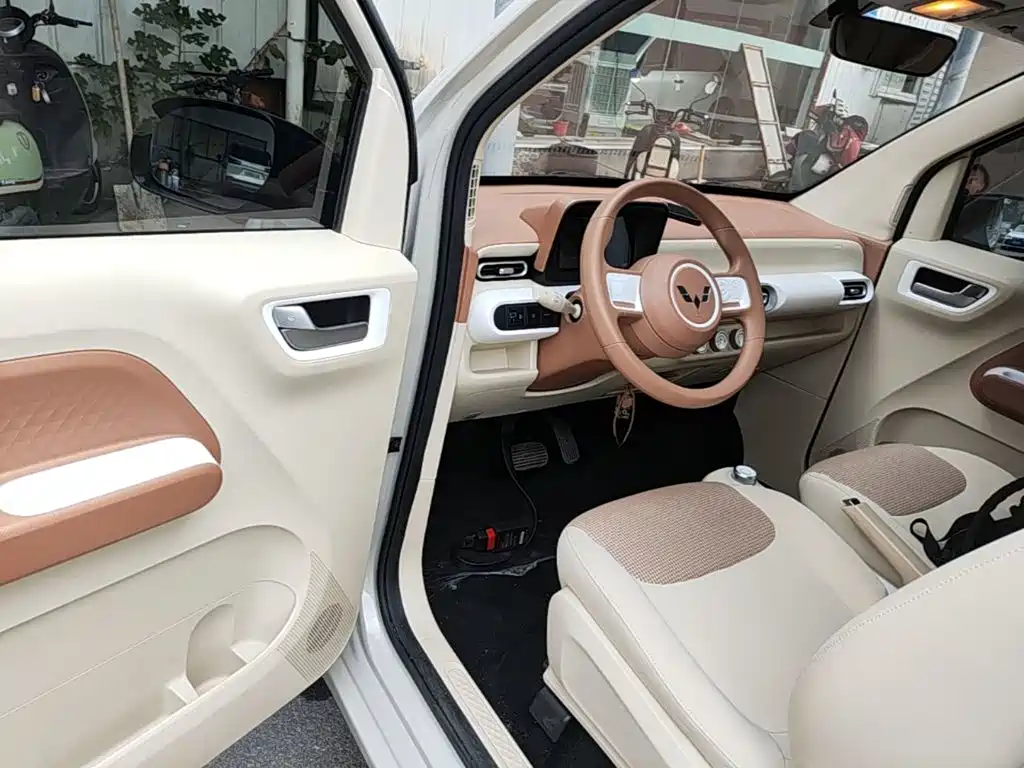 Wuling MINIEV — миниатюра 16