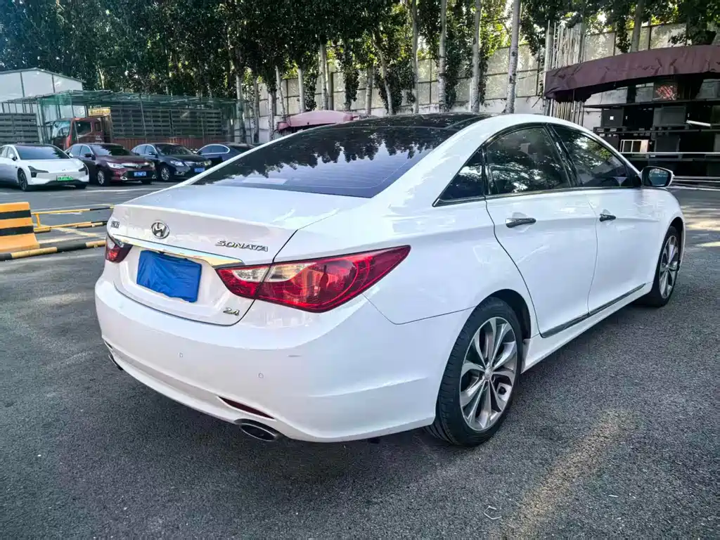 Hyundai Sonata — миниатюра 6