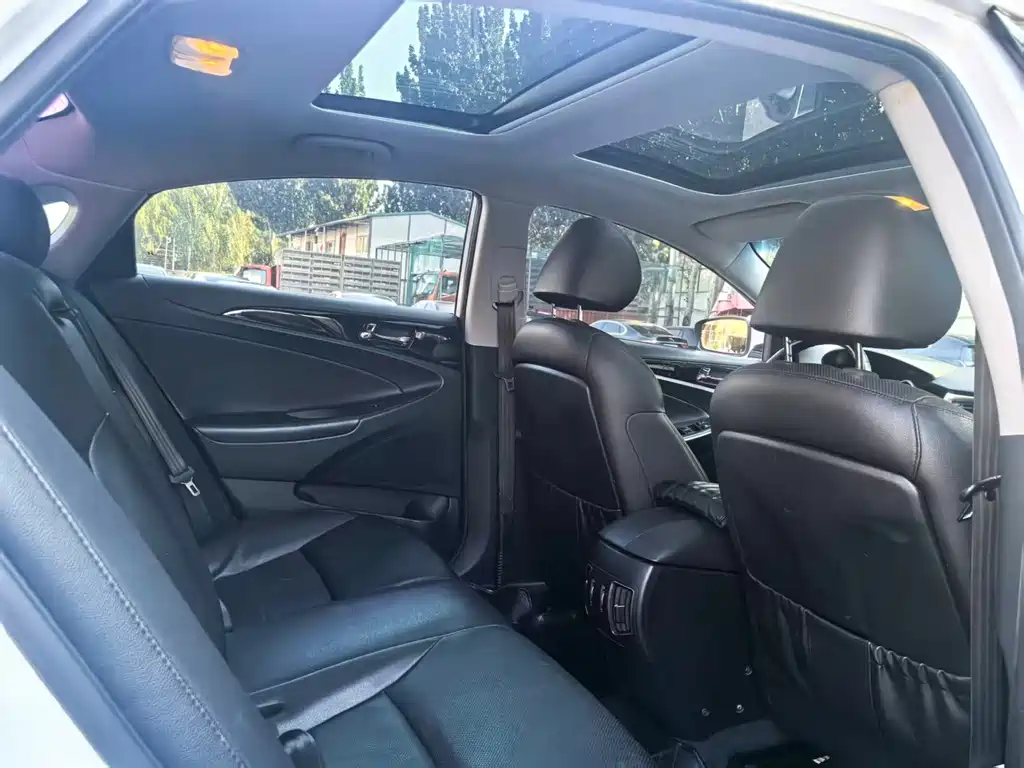 Hyundai Sonata — миниатюра 14