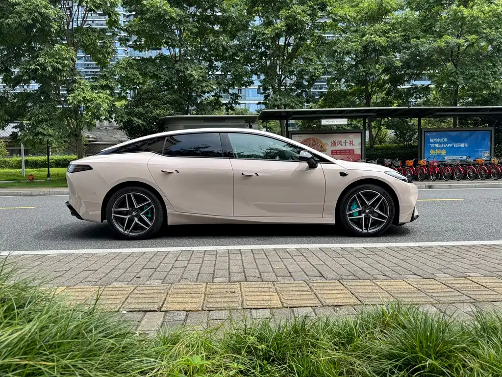 Hyper GT — миниатюра 7