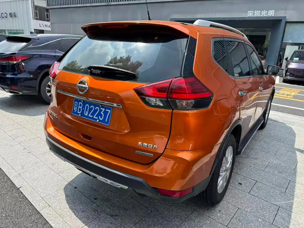 Nissan X-Trail — миниатюра 5