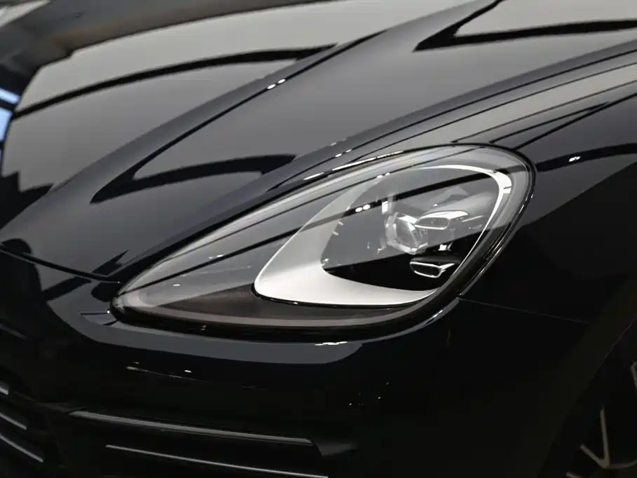 Porsche Cayenne Hybrid — миниатюра 25