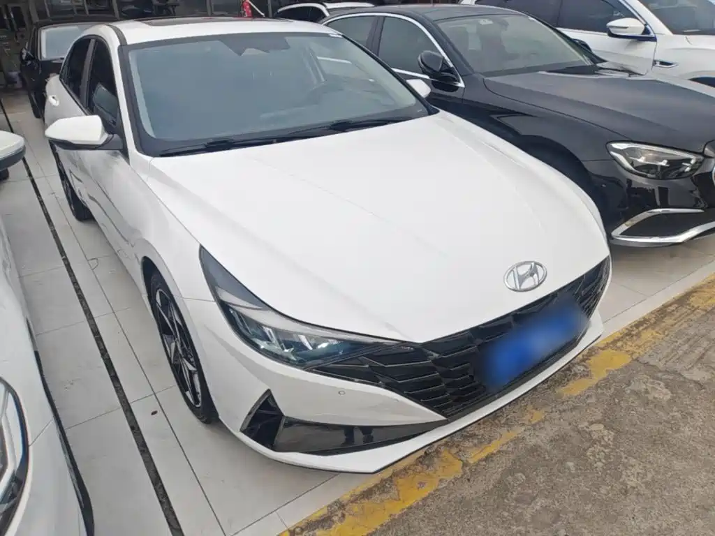 Hyundai Elantra — миниатюра 4