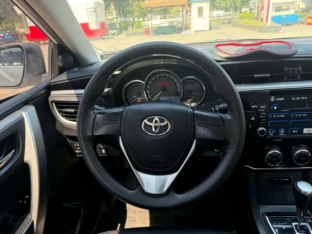Toyota Corolla — миниатюра 7