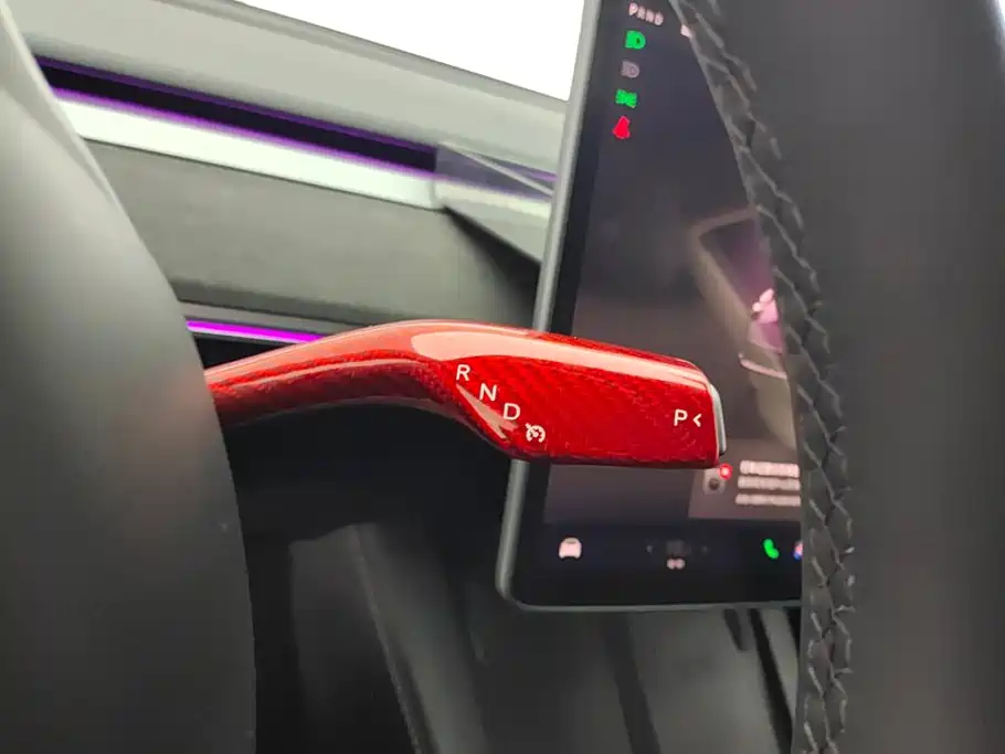 Tesla Model 3 — миниатюра 16