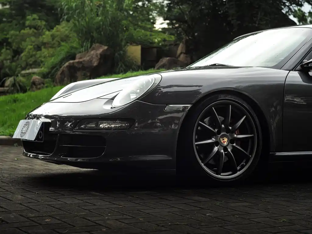Porsche 911 2008 Carrera S 3.8L
