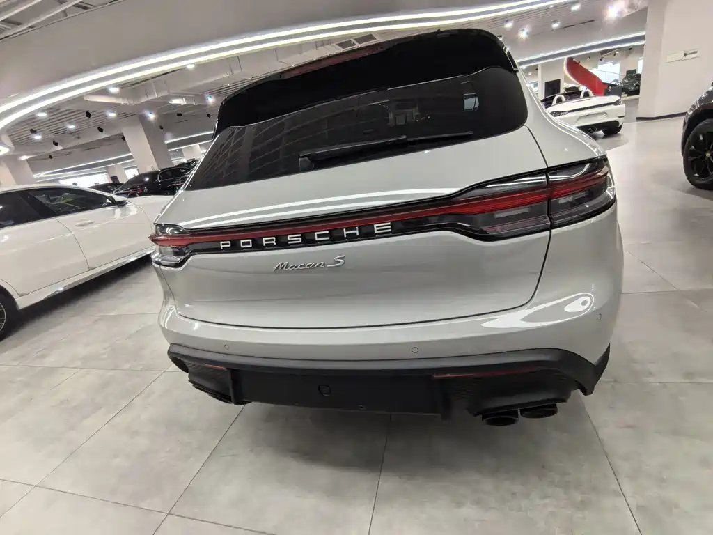 Porsche Macan — миниатюра 17