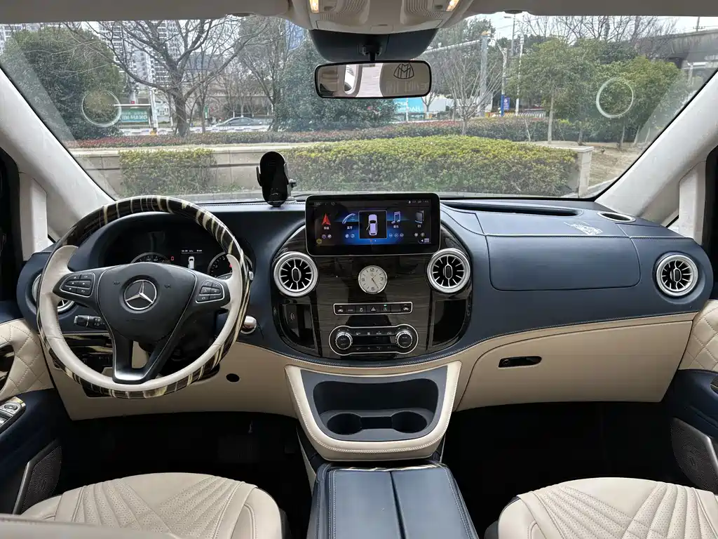 Mercedes-Benz Vito — миниатюра 7