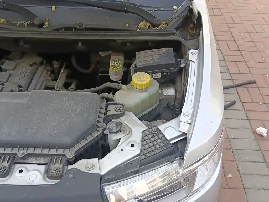 Wuling Hongguang V — миниатюра 21