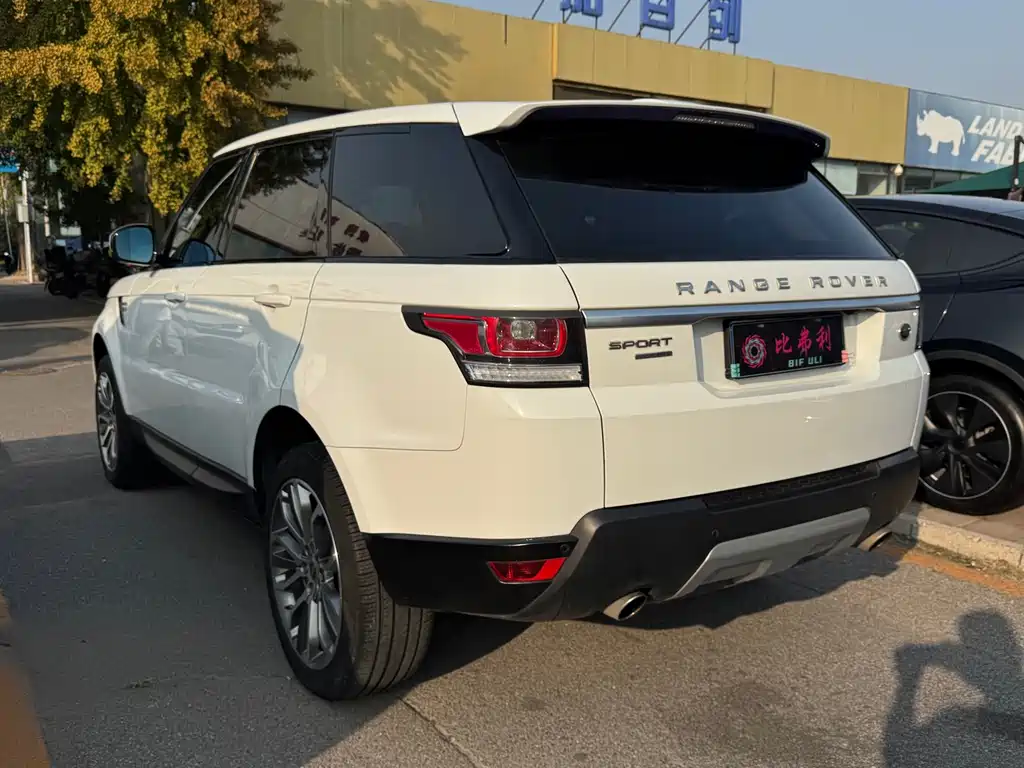 Land Rover Sport — миниатюра 7