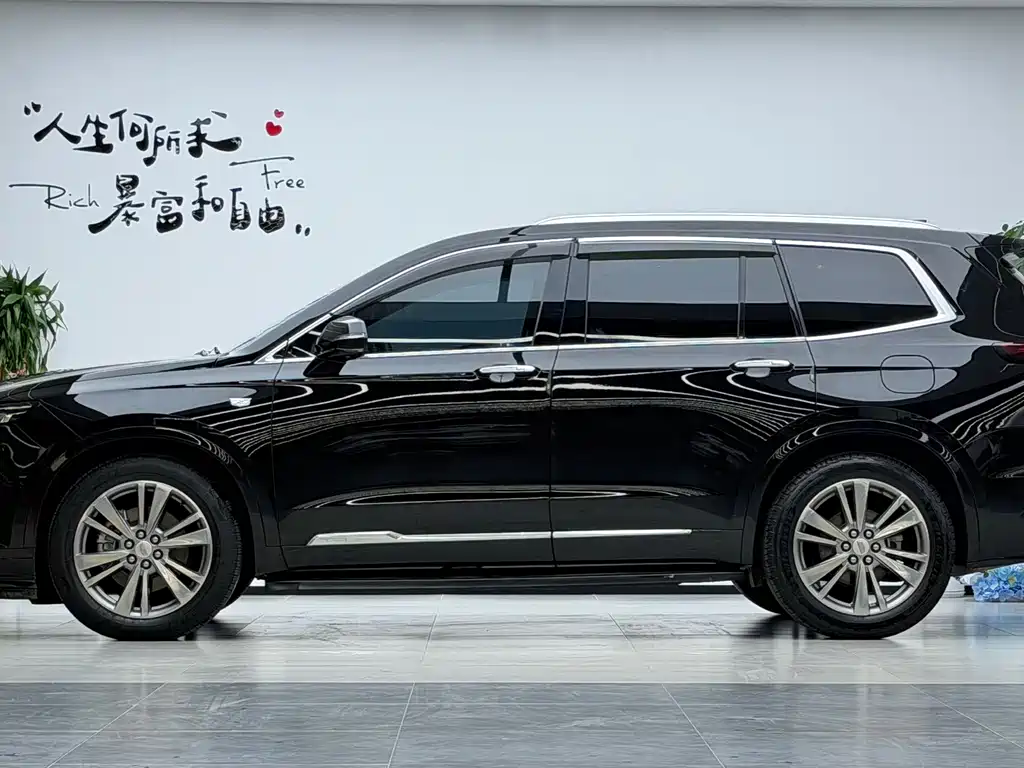 Cadillac XT6 — миниатюра 3
