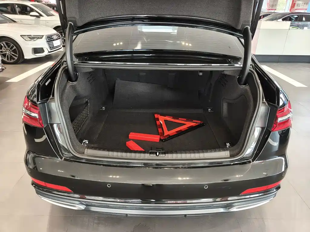 Audi A6L — миниатюра 15
