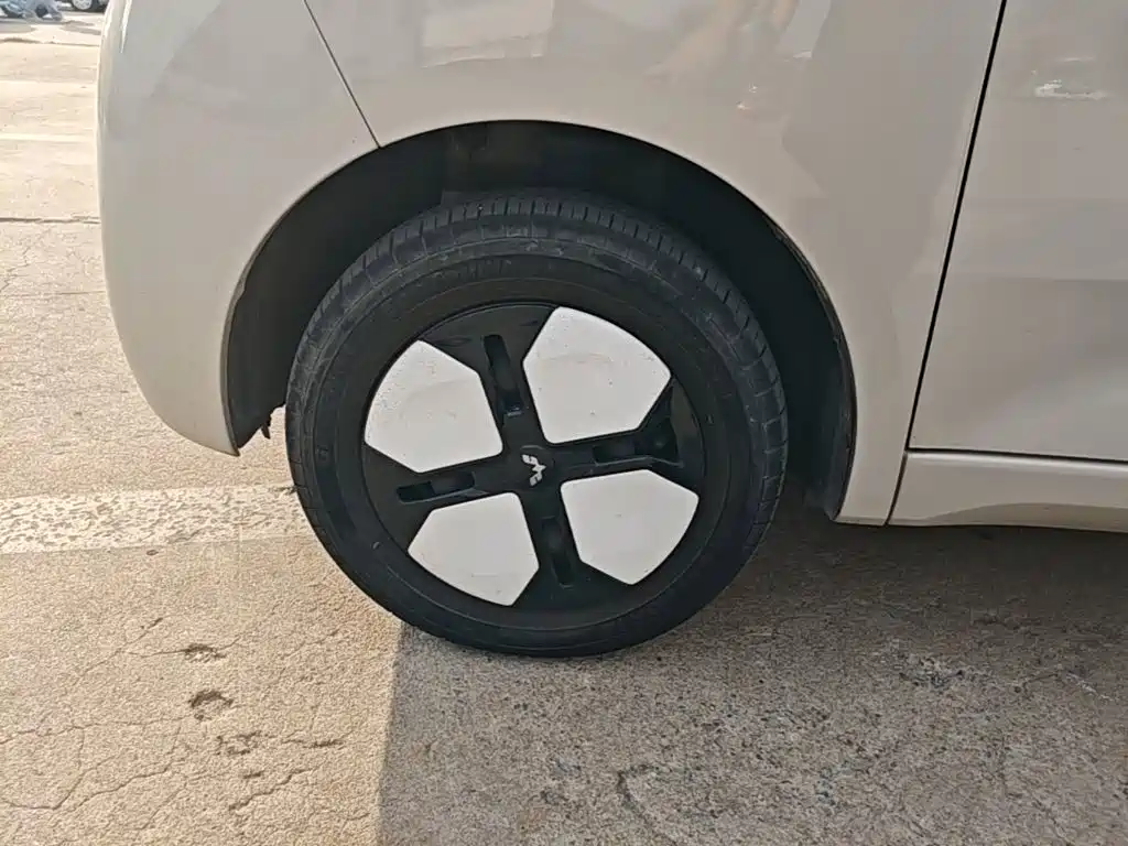 Wuling MINIEV — миниатюра 23