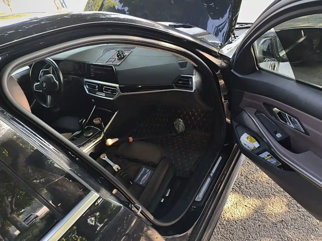 BMW 3 Series — миниатюра 19