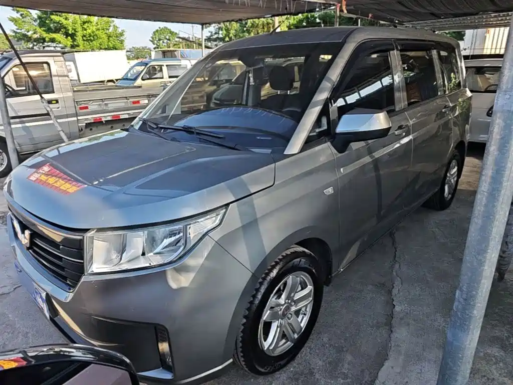 Wuling Hongguang PLUS — миниатюра 2