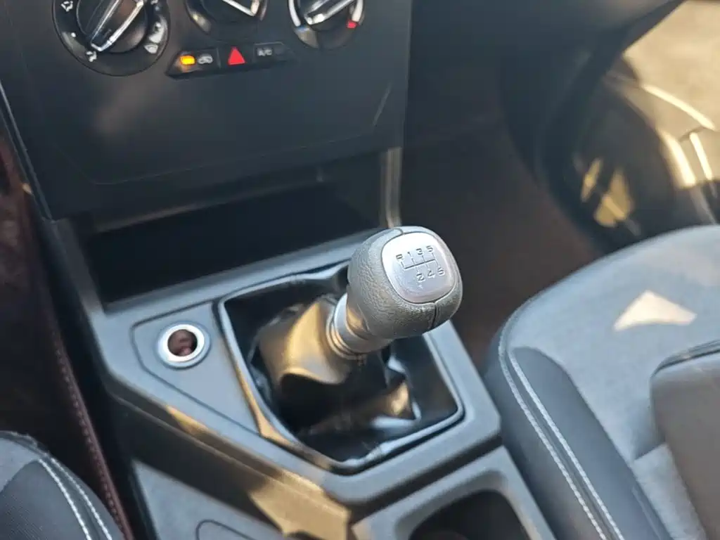 Wuling Hongguang PLUS — миниатюра 14