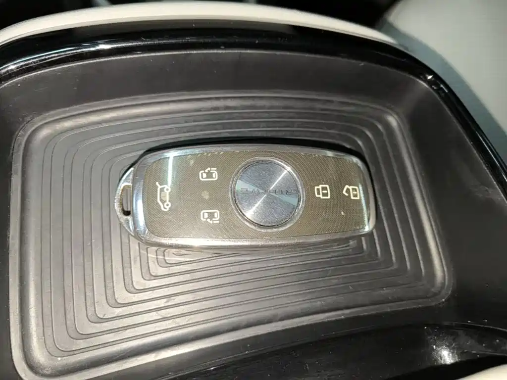 Roewe iMAX8 — миниатюра 9