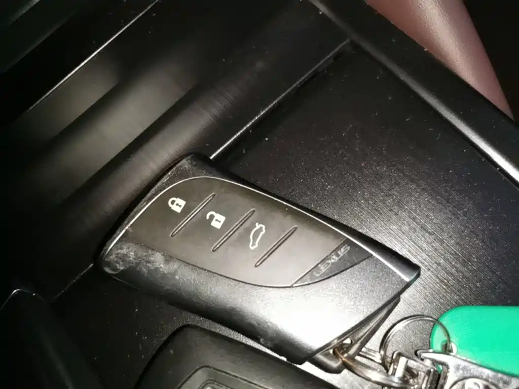Lexus ES — миниатюра 9