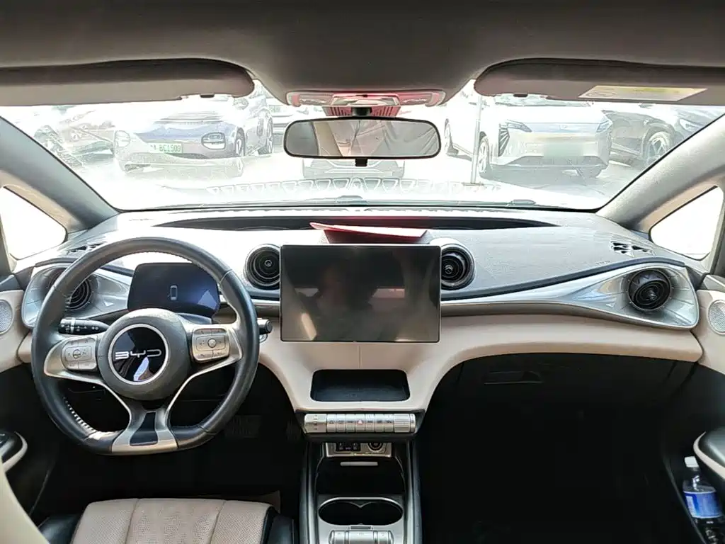 BYD Dolphin — миниатюра 10