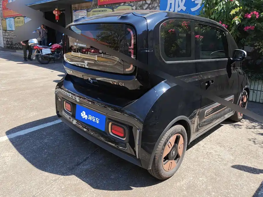 Baojun KiWi EV — миниатюра 3