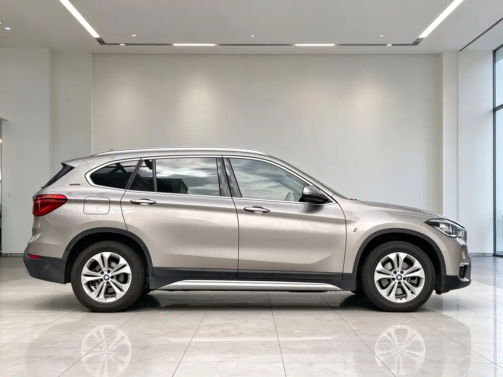 BMW X1 New Energy — миниатюра 7