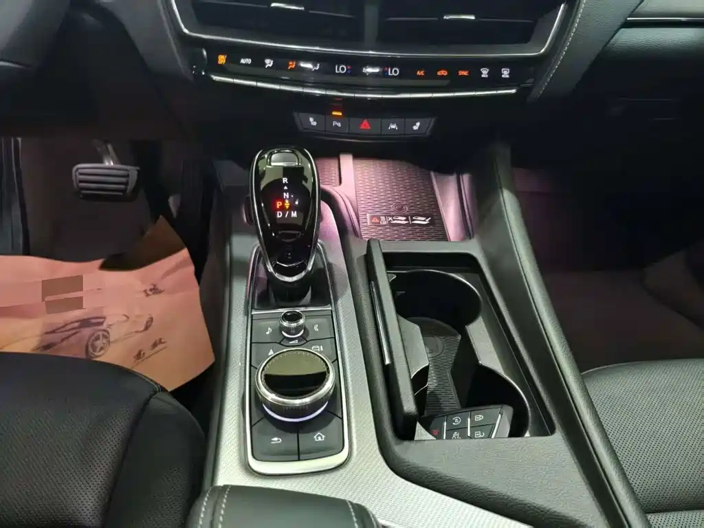 Cadillac CT5 — миниатюра 9