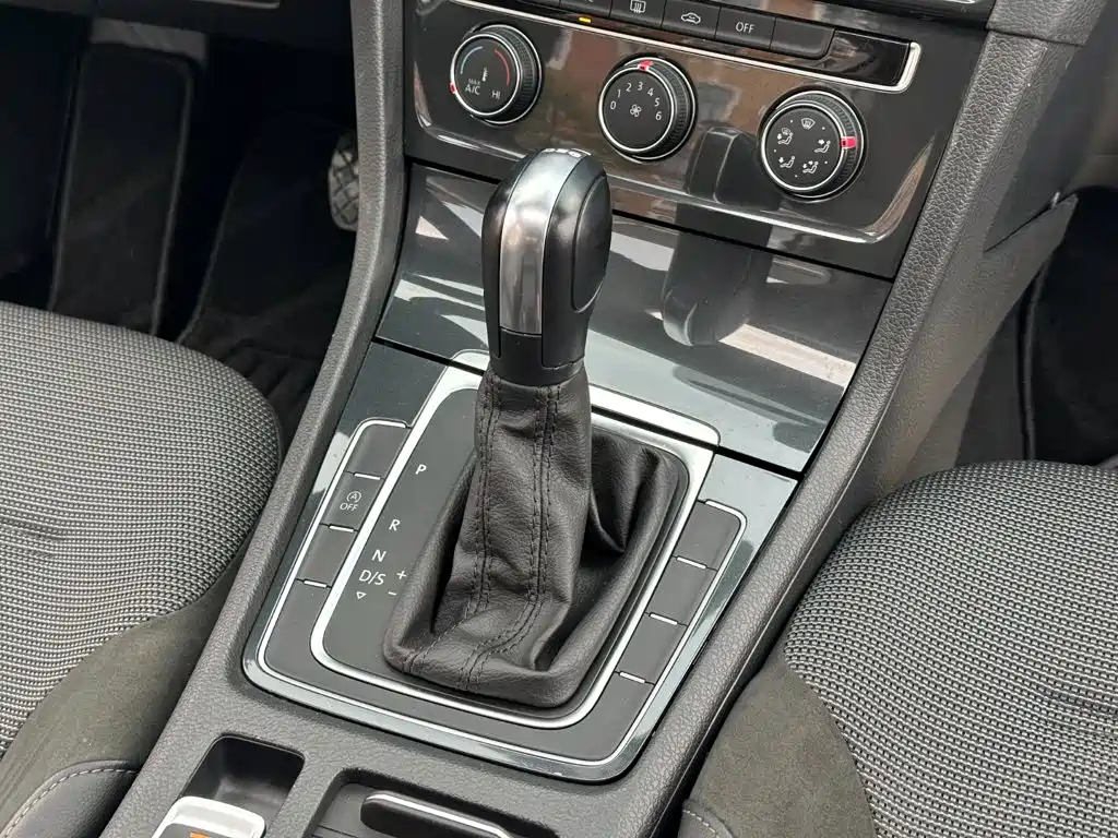Volkswagen Golf — миниатюра 10
