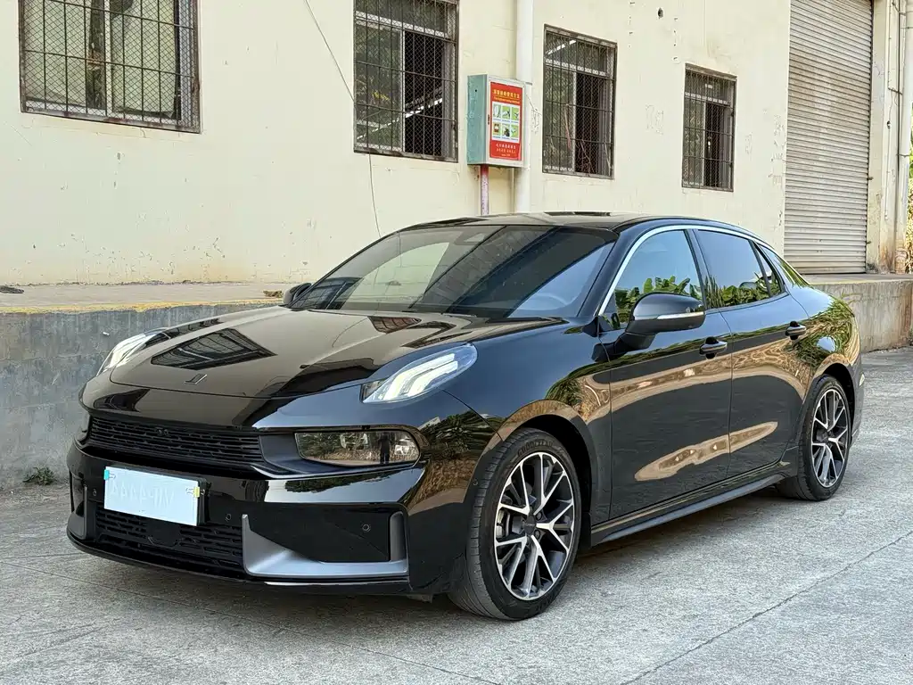 Lynk & Co 03 2021