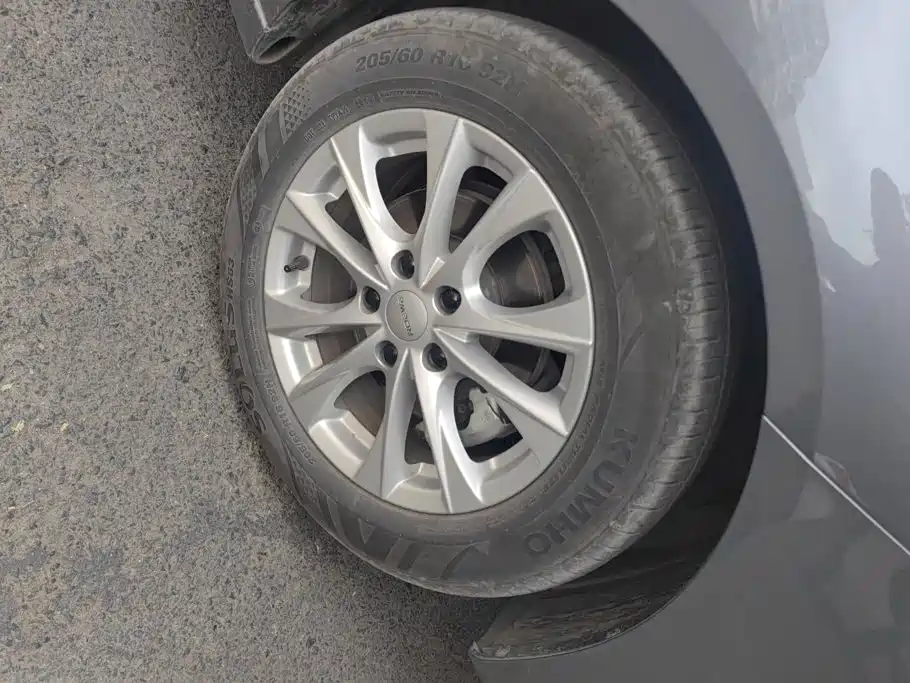 Roewe i5 — миниатюра 6