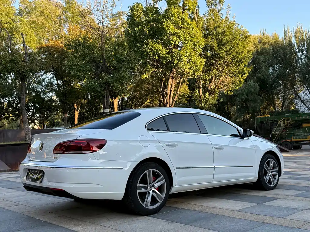 Volkswagen CC — миниатюра 6