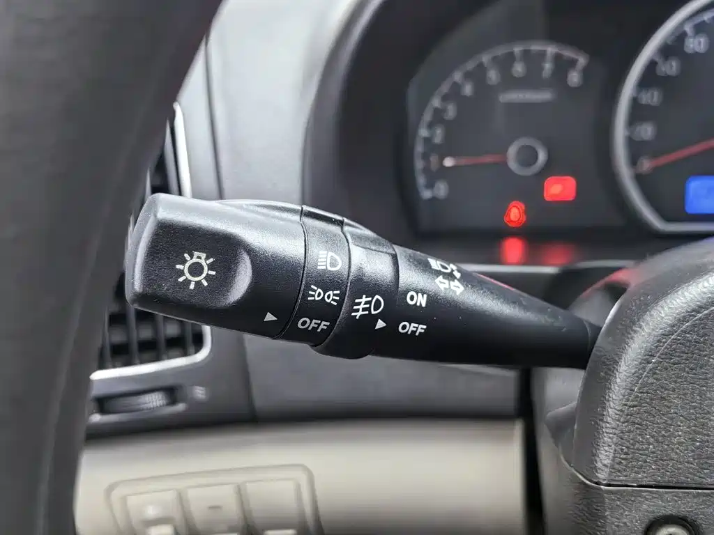 Hyundai Elantra — миниатюра 21