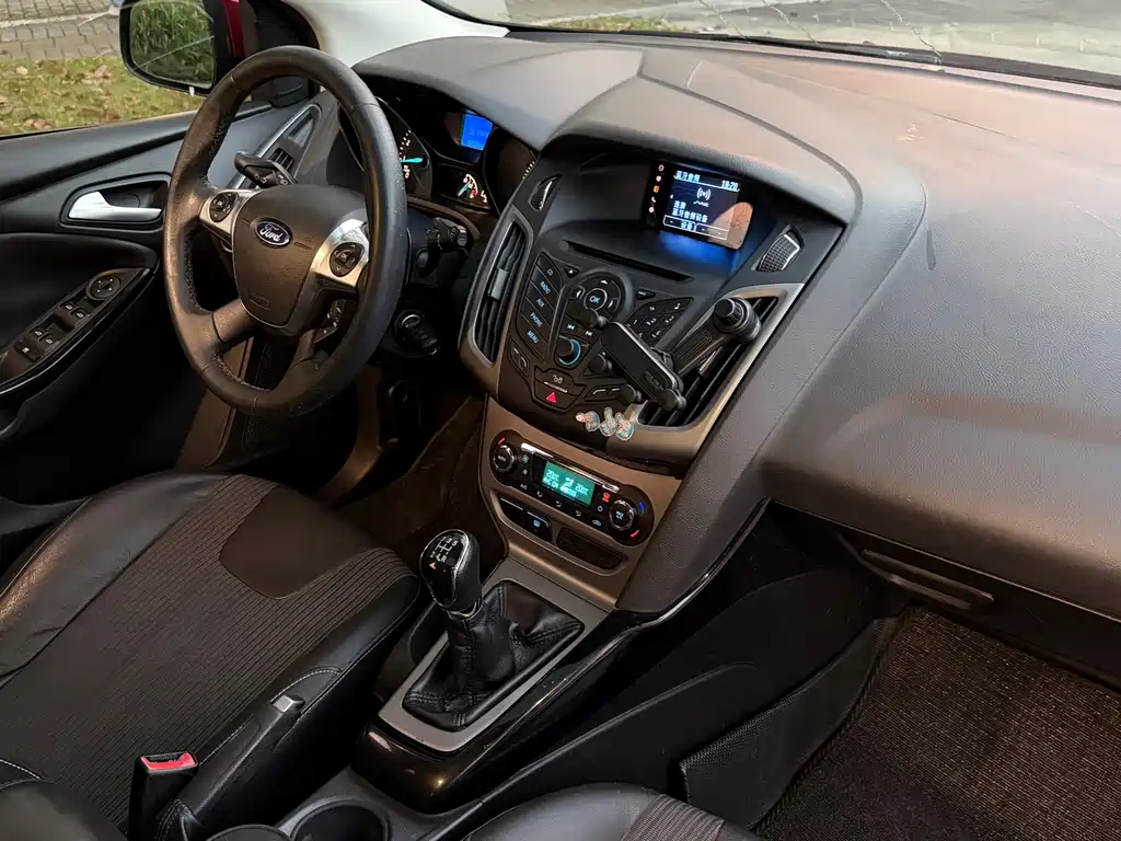 Ford Focus — миниатюра 20
