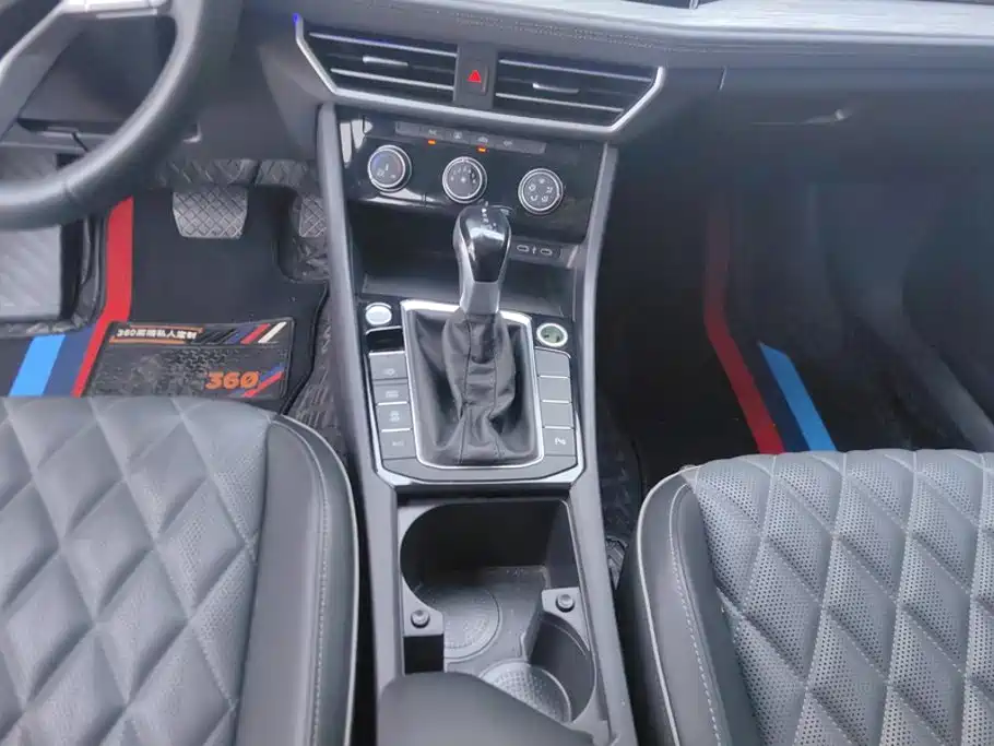 Volkswagen Sagitar — миниатюра 16