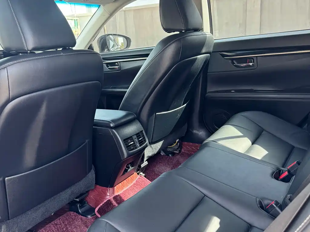 Lexus ES — миниатюра 5