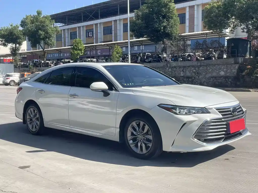 Toyota Avalon — миниатюра 3