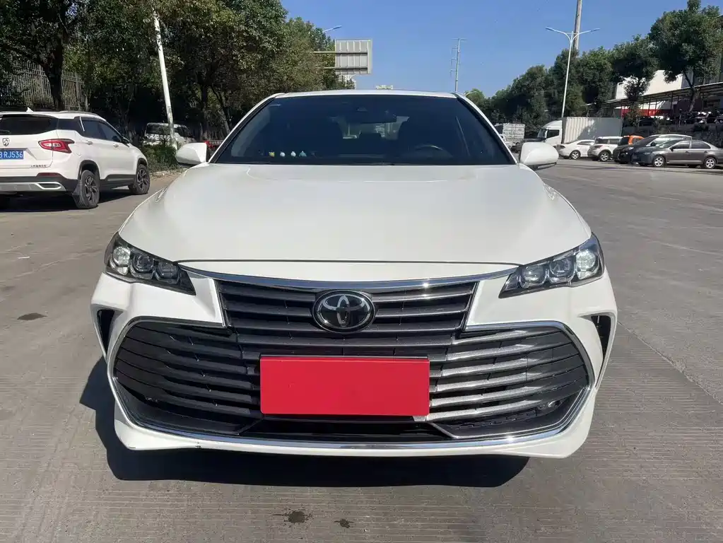Toyota Avalon — миниатюра 2