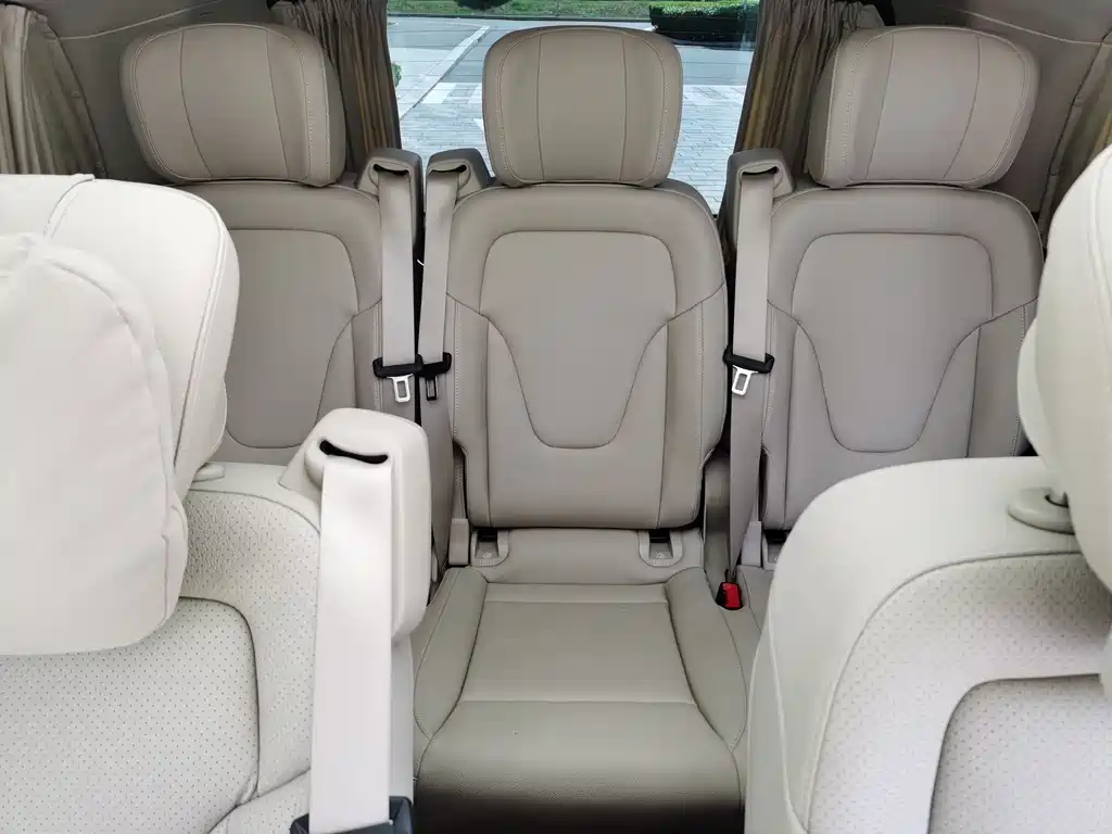 MERCEDES-BENZ V CLASS