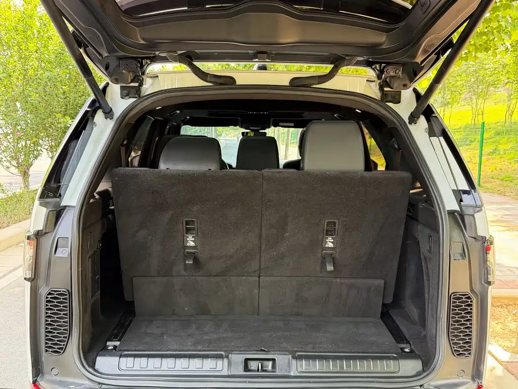 Land Rover Discovery - фото 15